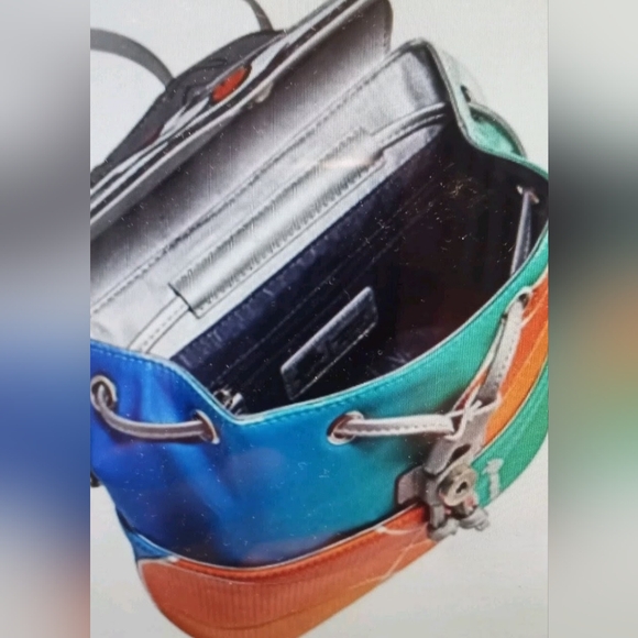 Danielle Nicole Space Jam Bugs Bunny NWT - Picture 3 of 5